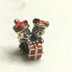 Pandora M&M w Large Cmas Gift